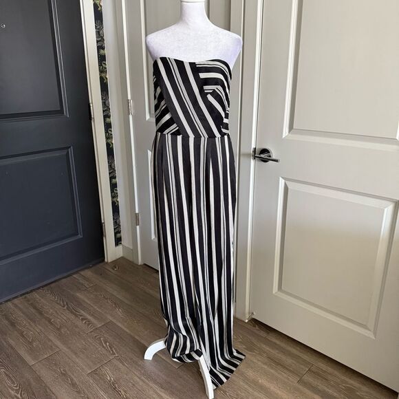 NWT REISS Vienna Black and White Stripe Satin Strapless Jumpsuit Size 10 - Picture 2 of 11